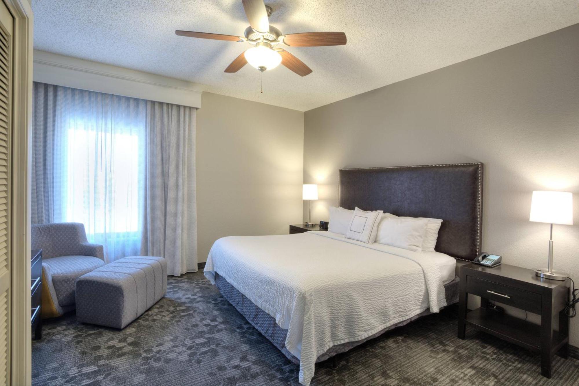 Courtyard By Marriott Mcallen Hotel Bagian luar foto