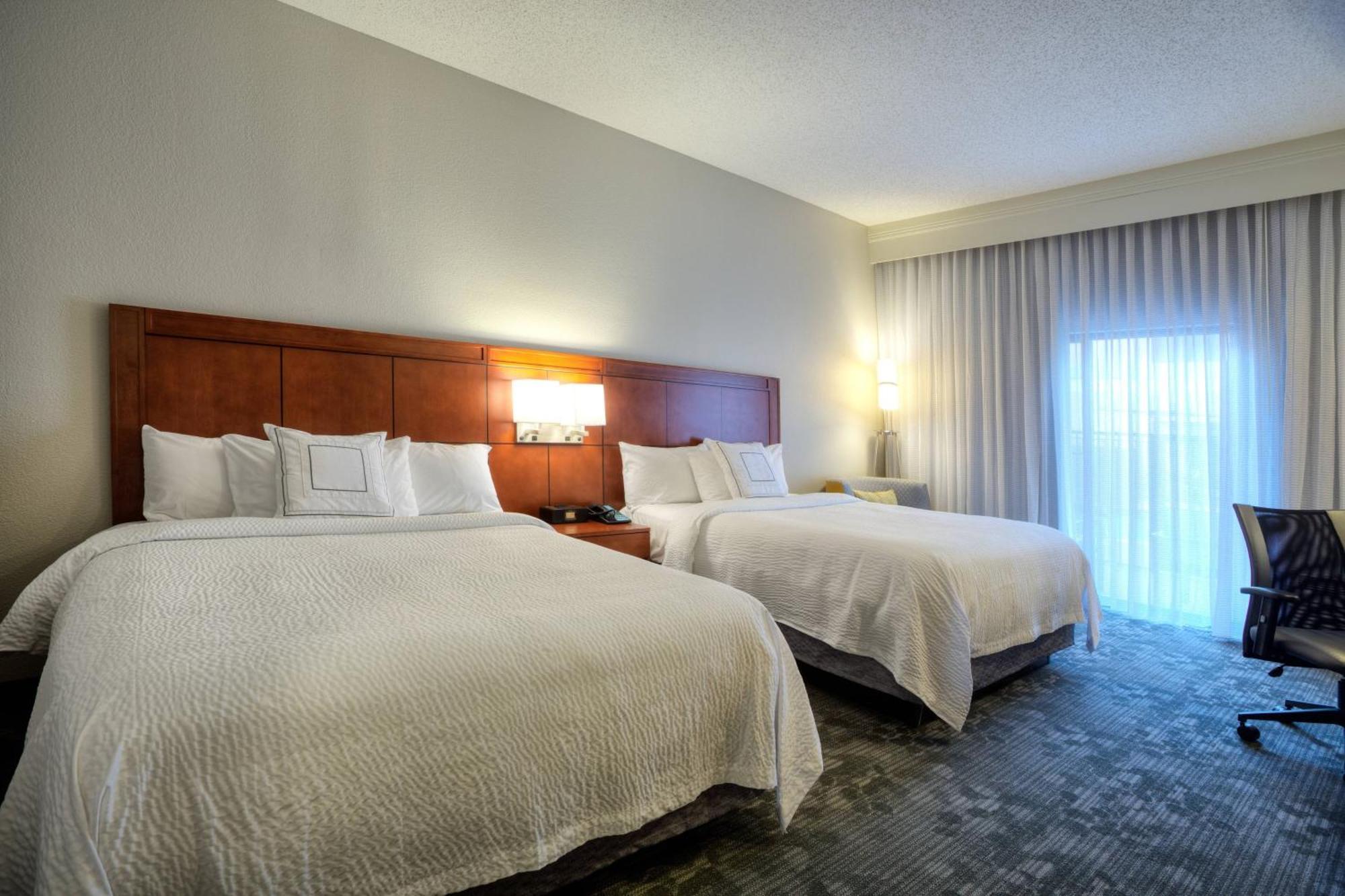 Courtyard By Marriott Mcallen Hotel Bagian luar foto